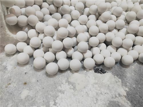 山东龙元耐磨材料观察 夹缝中的新型陶瓷材料商